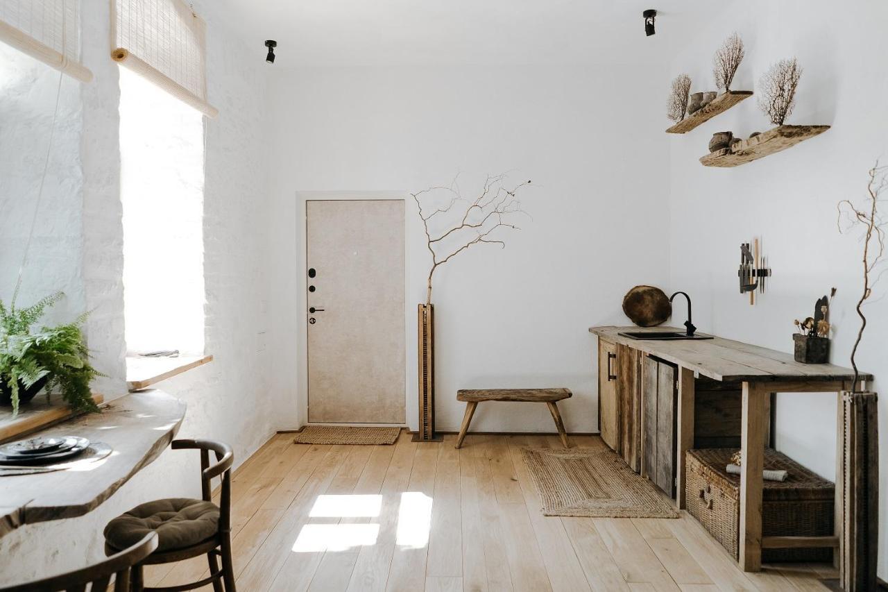 N O C T U R N E Apartment Kamianets Podilskyi Bagian luar foto