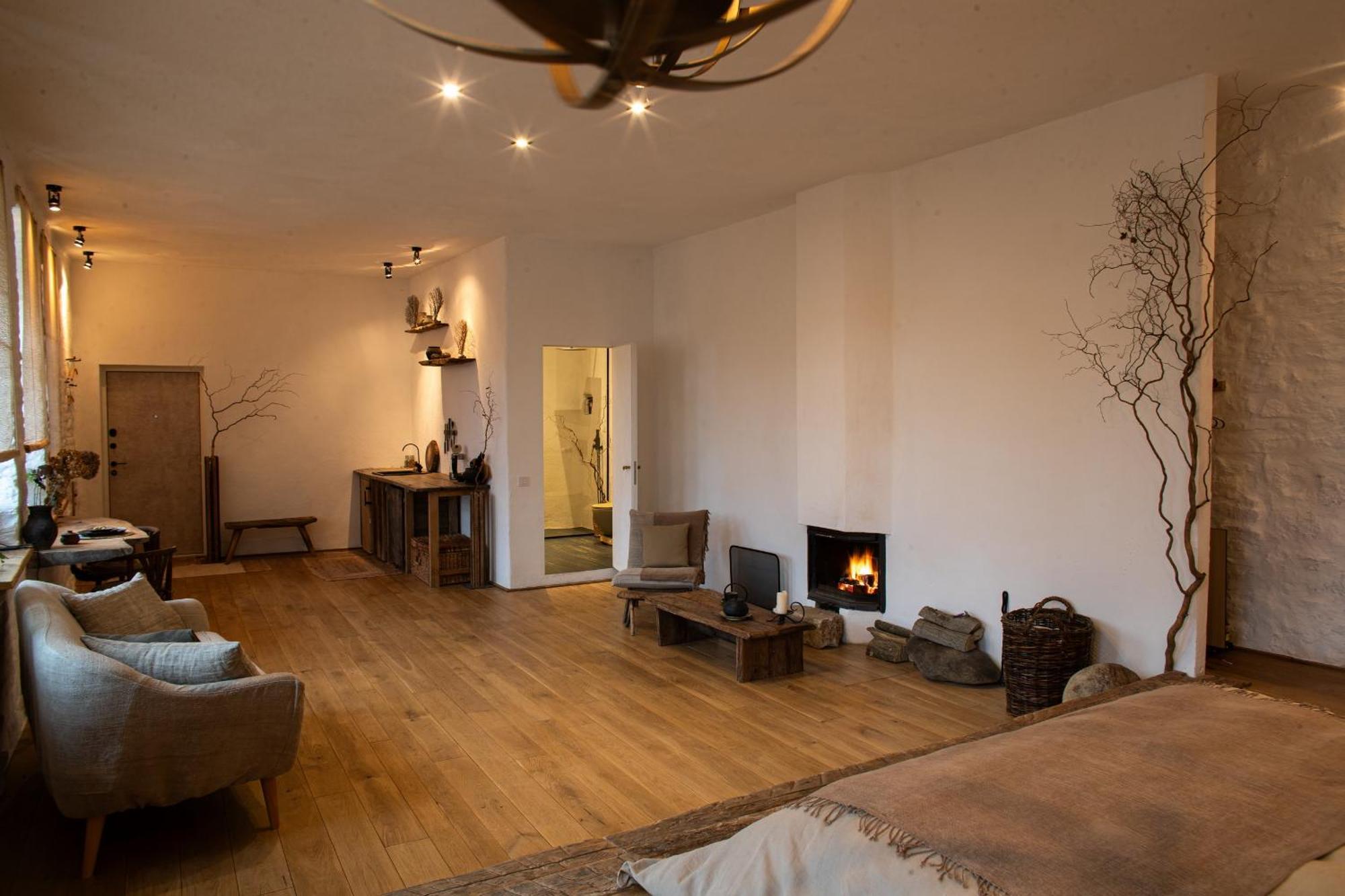 N O C T U R N E Apartment Kamianets Podilskyi Bagian luar foto