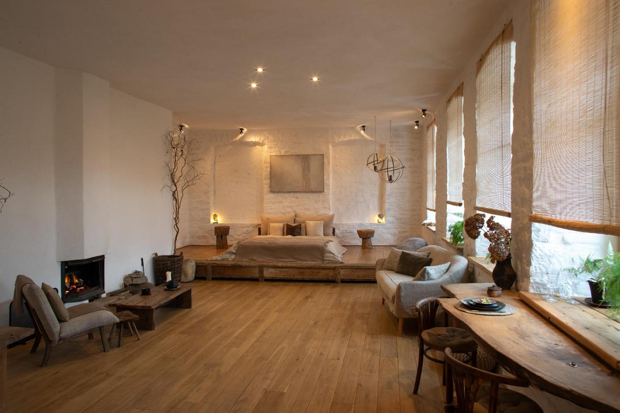 N O C T U R N E Apartment Kamianets Podilskyi Bagian luar foto
